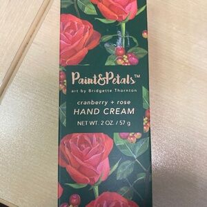 Paint & petal lotion cranberry and roses sent